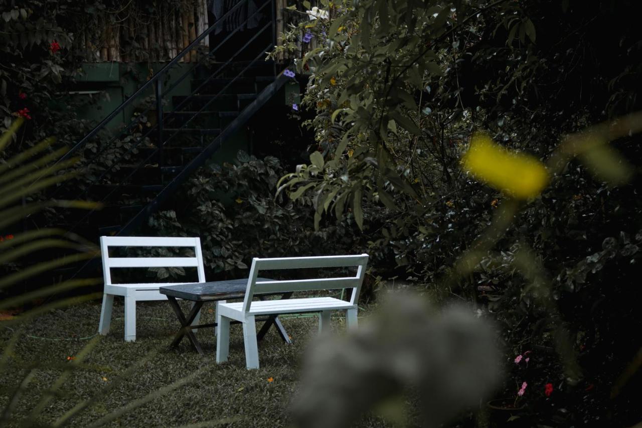 Edens Munnar Hotel Buitenkant foto