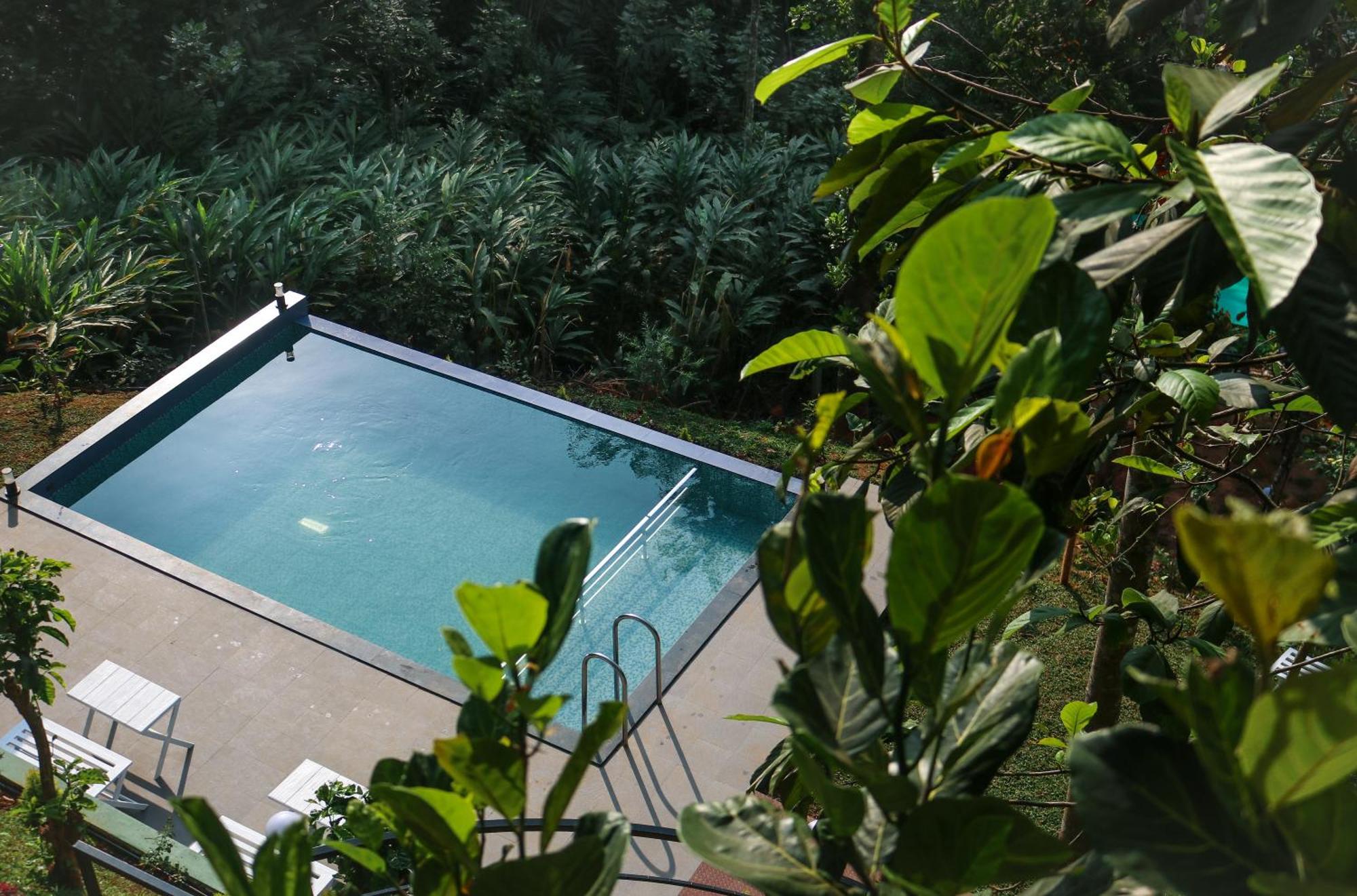 Edens Munnar Hotel Buitenkant foto