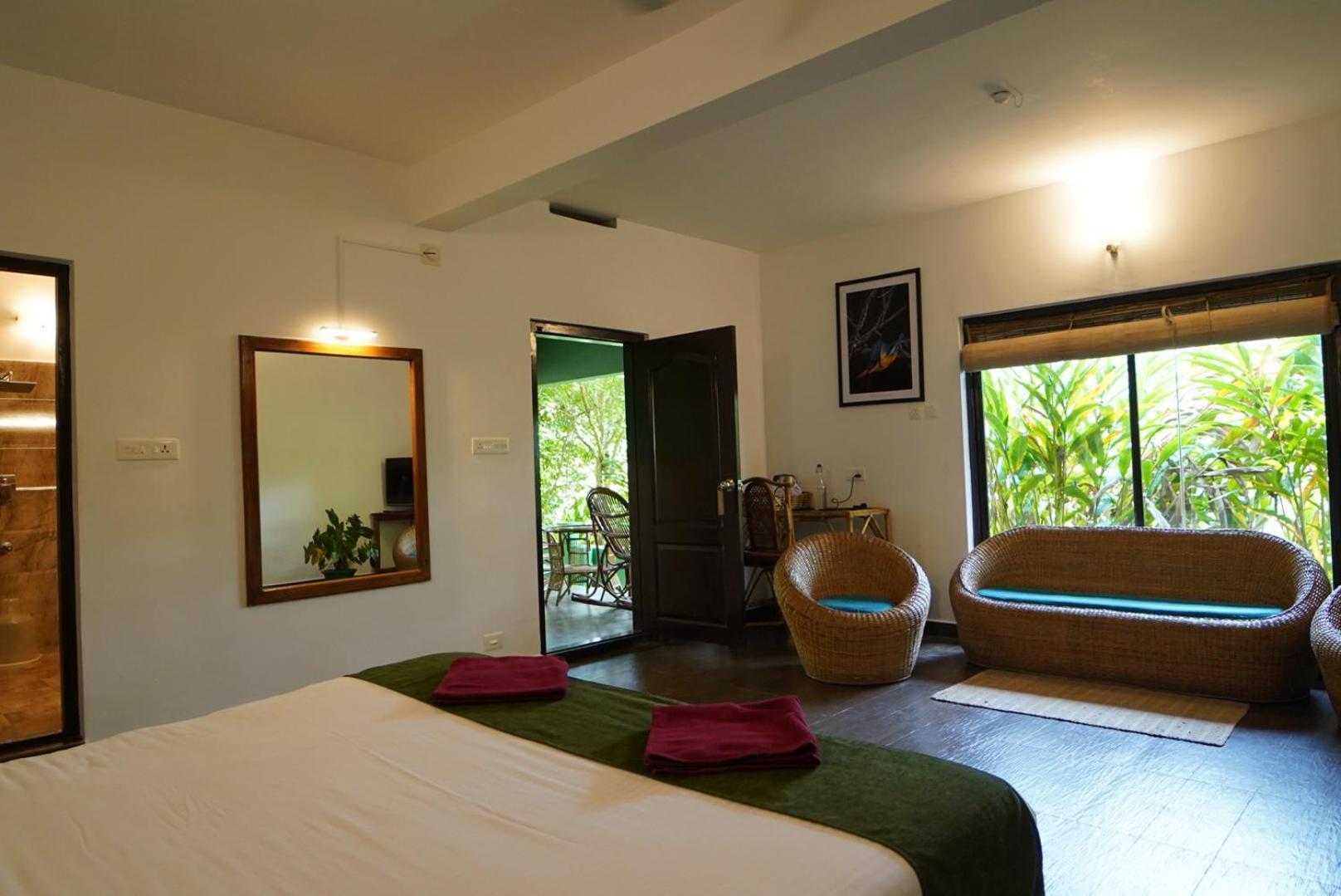 Edens Munnar Hotel Buitenkant foto