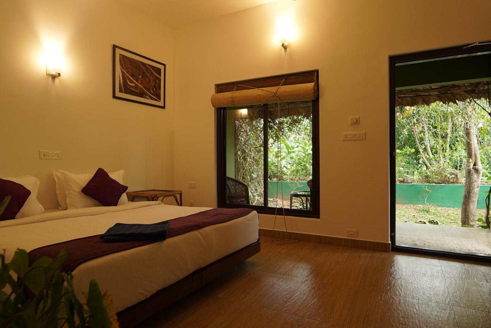 Edens Munnar Hotel Buitenkant foto
